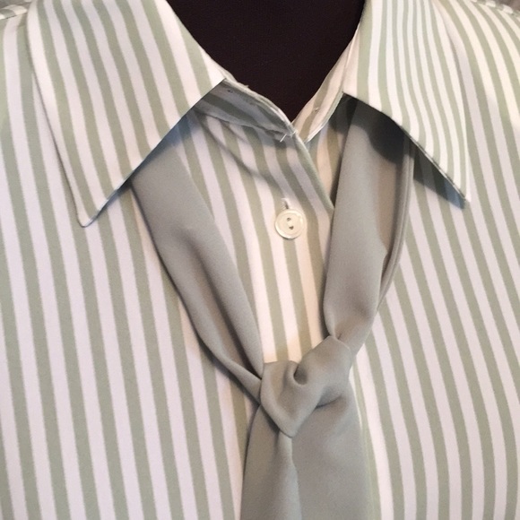 Top blouse tunic button down shirt - Picture 7 of 8